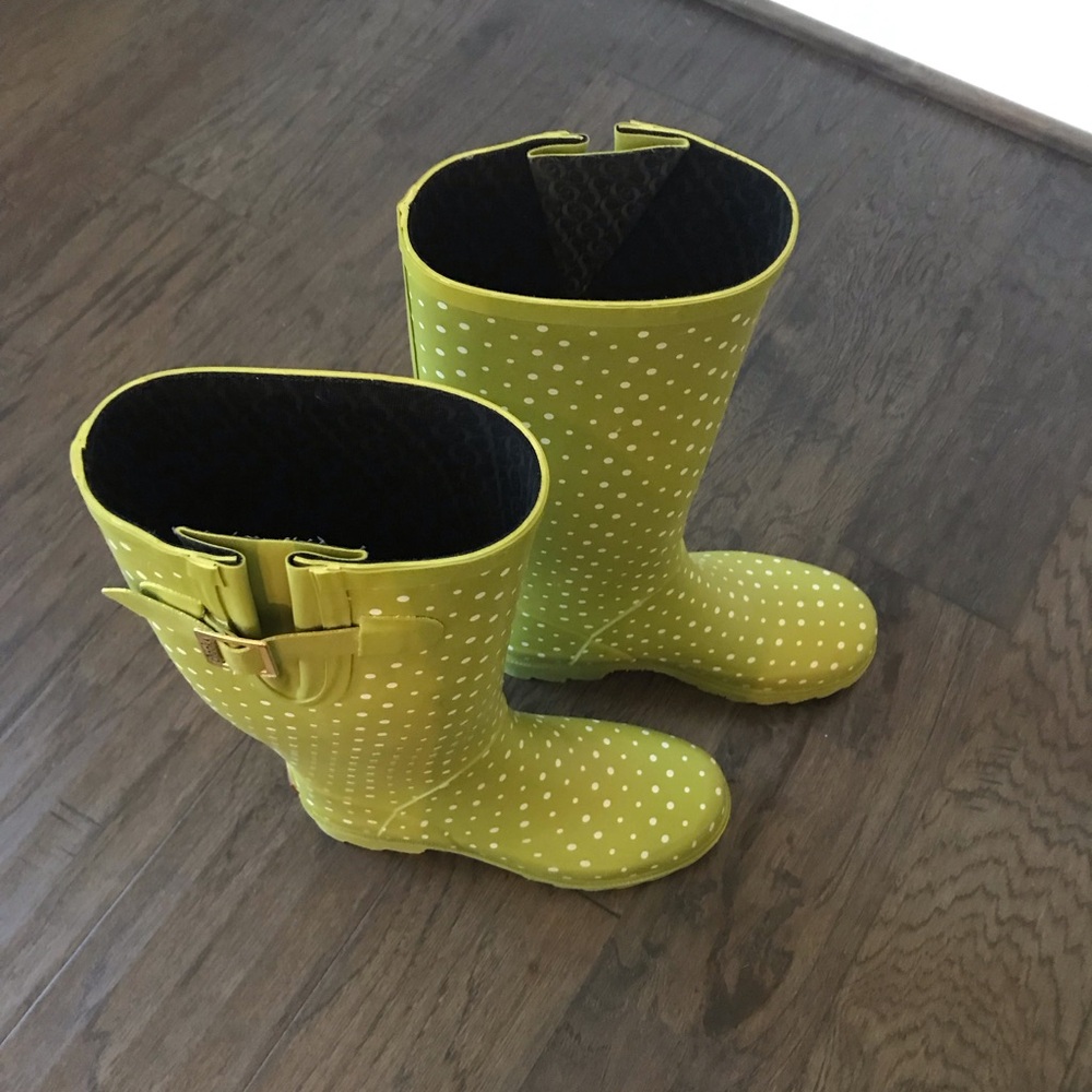 Chooka lime with polka dot tall rain boots Size 7 NWOT